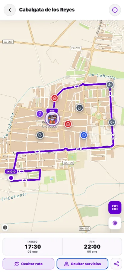 Pantalla de la app de LiveMap con el recorrido de la Cabalgata de los Reyes sobre el plano de Puebla de la Calzada, la posición de la comitiva, los servicios señalizados y las horas de inicio y fin
